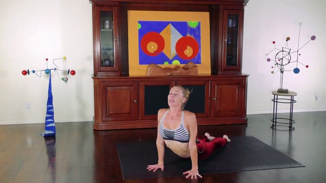 S01:E03 - Stretch Yoga