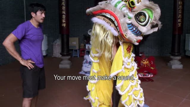 S01:E03 - Lion Dance