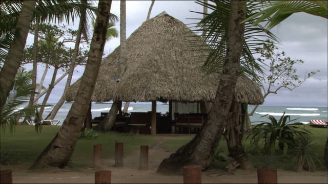 S02:E01 - Dominican Republic - Caribbean Treasure