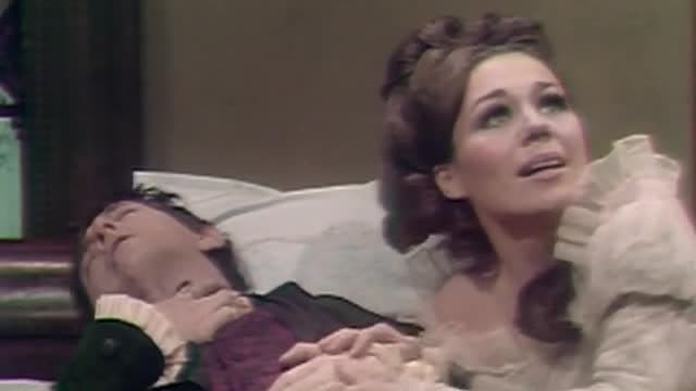 Watch Dark Shadows S04:E24 - Episode 354 Free TV | Tubi