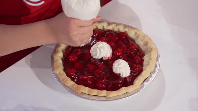 S01:E02 - MASTERCHEF JUNIOR: HOME for the HOLIDAYS: THE PIES the LIMIT!