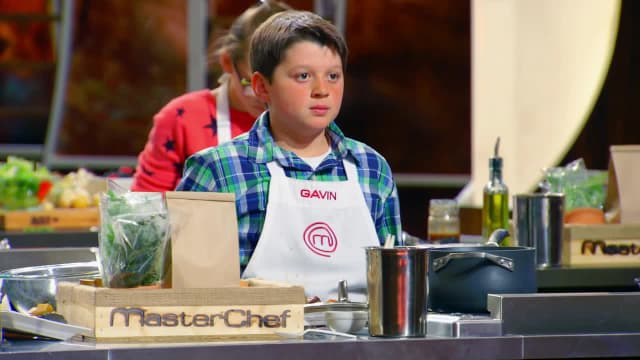 S01:E02 - Junior Edition: School's Out...But the Masterchef Kitchen Is Open