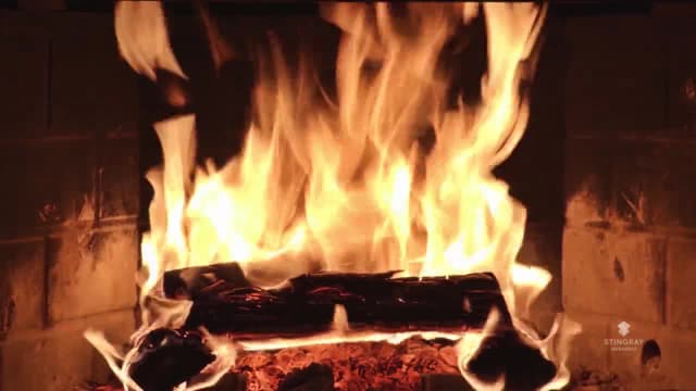 S03:E14 - Fireplace Banff 2