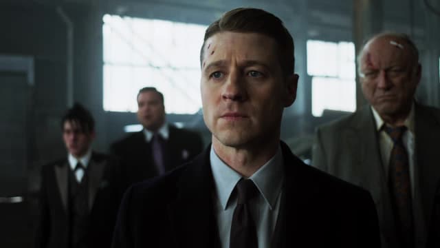Watch Gotham S01:E22 - All Happy Families Are Alike - Free TV Shows | Tubi