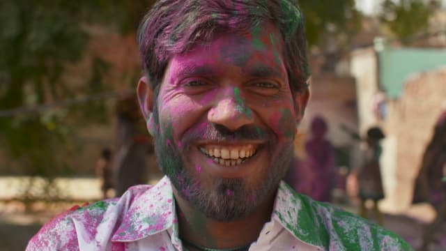S01:E06 - India: Festival of Colors