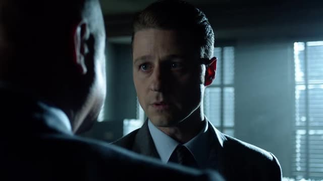 Watch Gotham S02:E12 - Mr. Freeze - Free TV Shows | Tubi