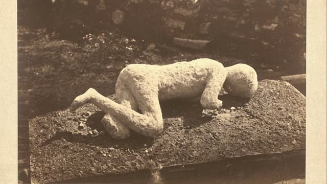 S01:E03 - Destruction of Pompeii (August 24, 79 A.D.)