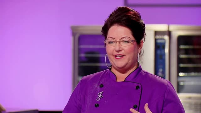 Watch Cake Wars S05:E07 - Champs: Happy Birthday, Dr. Seuss! - Free TV ...