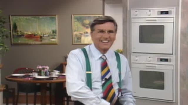 Watch Graham Kerr's Kitchen S03:E21 - Breast of Chicken in Sweet Pepper