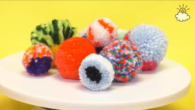 S01:E21 - DIY Pom-Pom Creations With Marisa Morrison