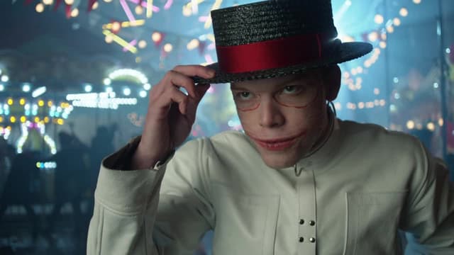 Watch Gotham S03:E14 - The Gentle Art of Making Enemies - Free TV Shows