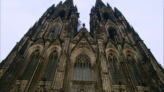 S01:E09 - Cologne Cathedral