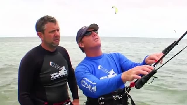 S01:E04 - How to Do Kiteboarding and Shelling