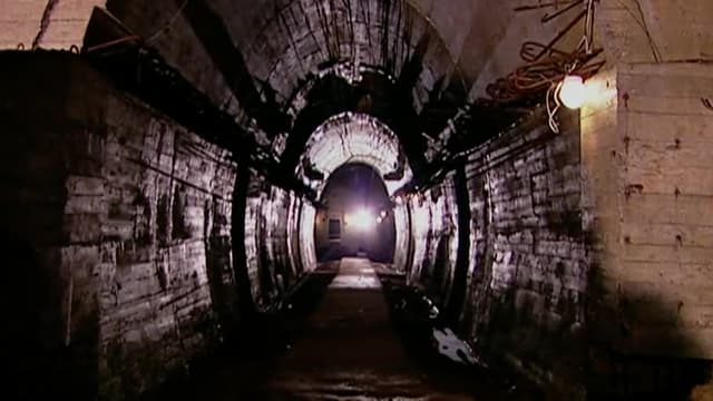 S01:E02 - The Reich Underground (Pt. 2)