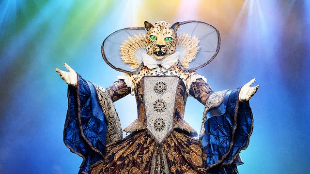 Watch The Masked Singer S02:E08 - Mask and You Shall - Free TV Shows | Tubi