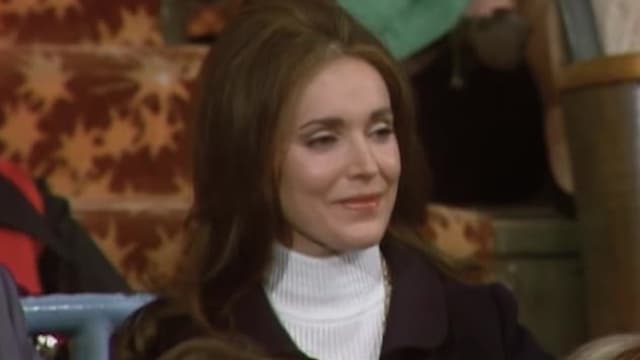 S14:E02 - Hollywood Icons of the '70s: Diane Keaton (12/28/72)