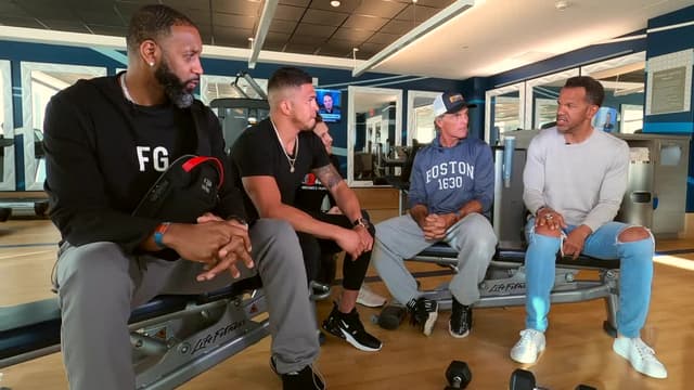 S01:E08 - Legends in the Gym