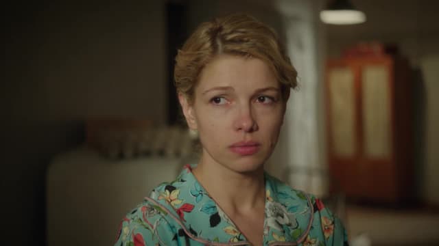 S01:E09 - Russian Beauty Episode 9