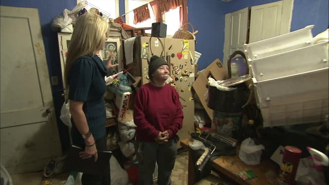 Watch Hoarders S04:E06 - Ron / Carol - Free TV Shows | Tubi