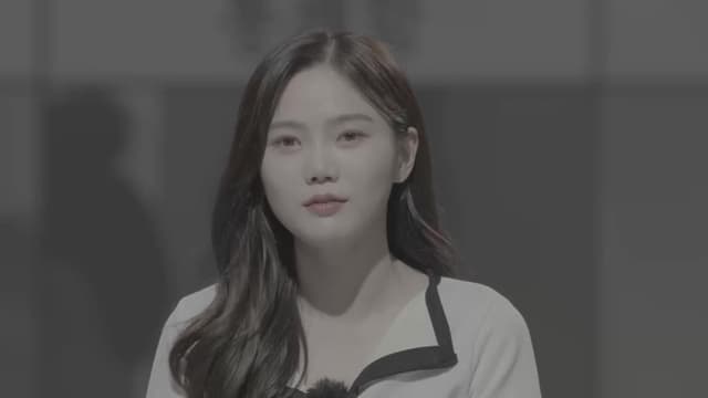 S01:E04 - Hyojung (OH MY GIRL)