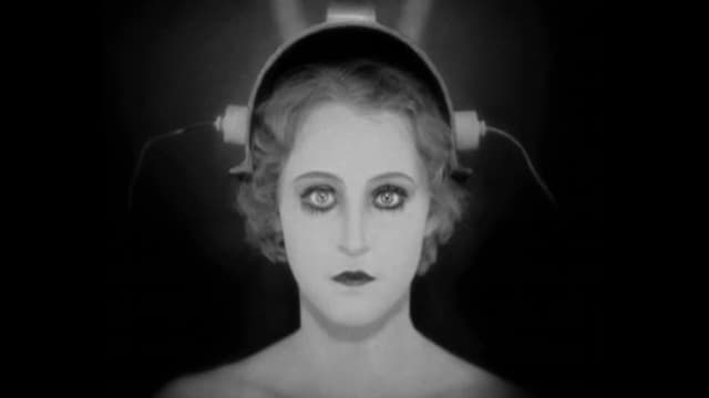 S01:E03 - The Golden Age of World Cinema (1920's)
