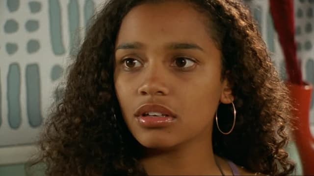 Watch Blue Water High S02:E25 - Season 2, Episode 25 - Free TV Shows | Tubi