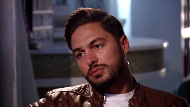 Watch The Only Way Is Essex S20:E16 - Episode 16 - Free TV Shows | Tubi