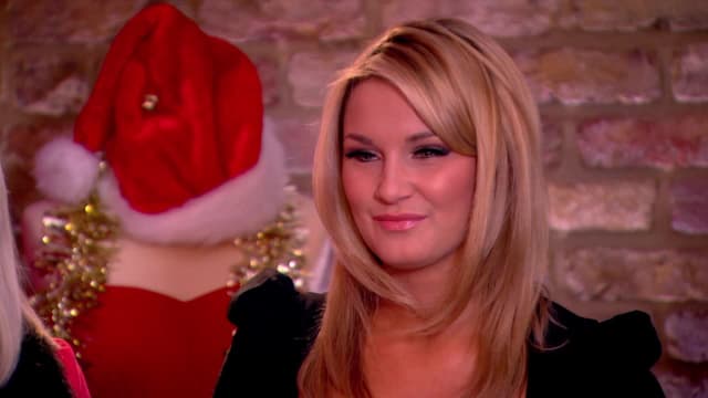 S03:E01 - The Only Way Is Essexmas