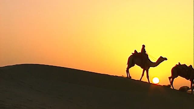 S01:E06 - Northern India - the Sensual Empire