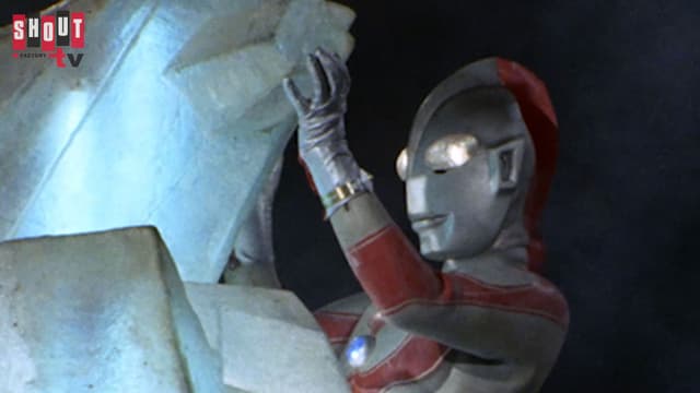 S01:E35 - Return of Ultraman: S1 E35 - Cruel! Light Monster Prisma